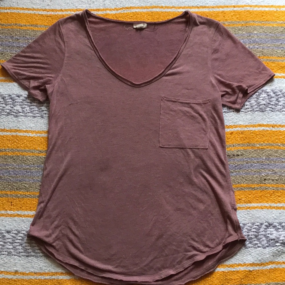 Garage Loose v-neck tee